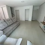 Casa Alto Padrao Com Piscina - Canasvieiras