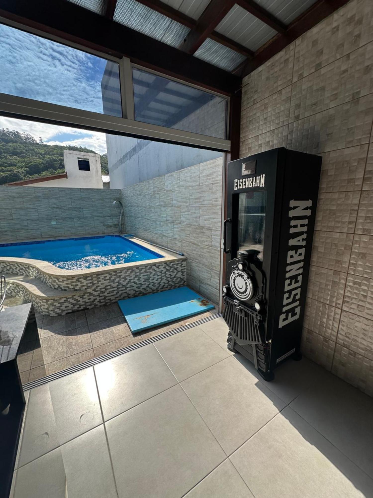 Casa de férias Casa Alto Padrao Com Piscina - Canasvieiras *